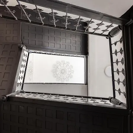 2 Isolated Bedrooms In The Austrian Building Levia 3 아파트