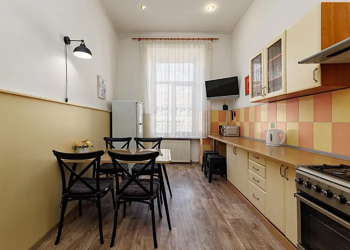 Διαμέρισμα 2 Isolated Bedrooms In The Austrian Building Levia 3